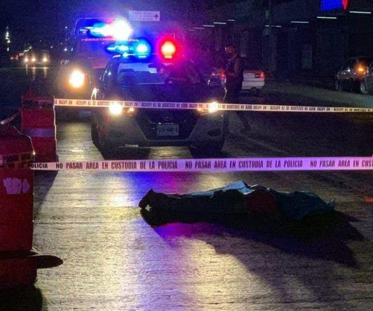 Arrolla, mata a peatón y huye Arrolla, mata a peatón y huye