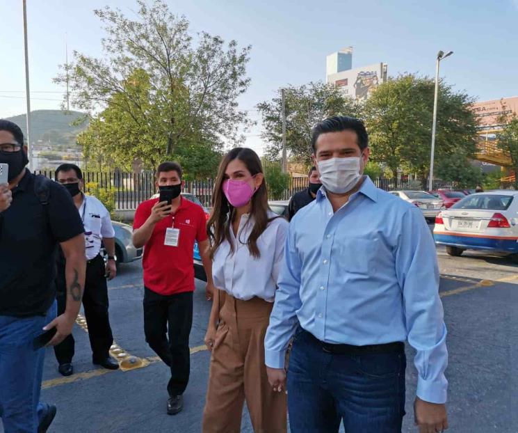 Acude a votar Francisco Cienfuegos Acude a votar Francisco Cienfuegos