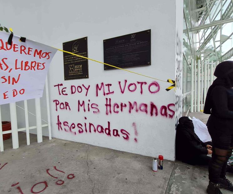 Vandalizan Congreso mexiquense Vandalizan Congreso mexiquense