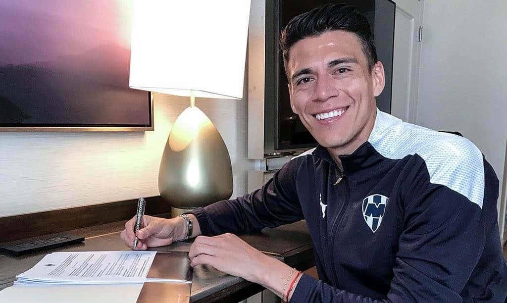 Oficializa Rayados llegada de Héctor Moreno Oficializa Rayados llegada de Héctor Moreno