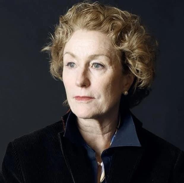 Atropellan a actriz de Gone girl, en Nueva York Atropellan a actriz de Gone girl, en Nueva York