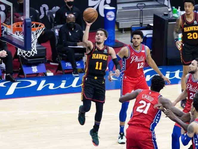 Vence Atlanta de visitante a 76ers en primero de semis Vence Atlanta de visitante a 76ers en primero de semis