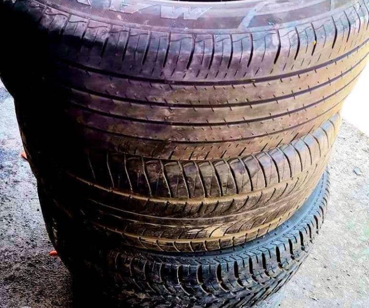 Arrestan a pareja por robar llantas en Apodaca Arrestan a pareja por robar llantas en Apodaca