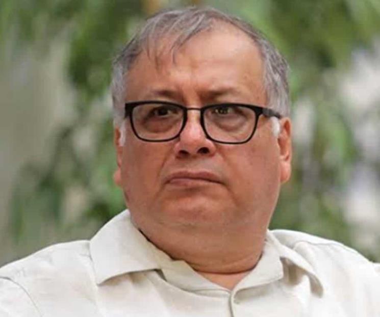 Gana Ernesto Lumbreras Premio Ramón López Velarde 2021 Gana Ernesto Lumbreras Premio Ramón López Velarde 2021