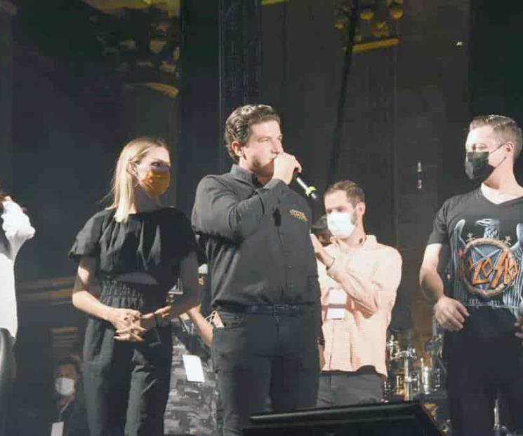 Triunfan Samuel y Colosio Triunfan Samuel y Colosio