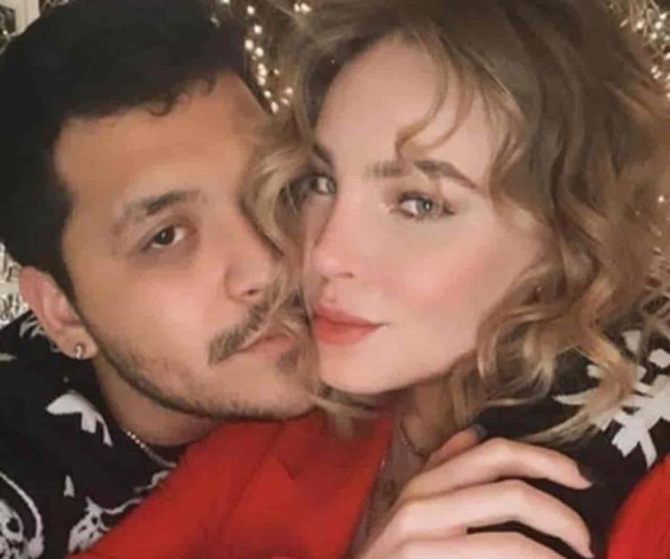 Belinda y Christian Nodal presumen su amor Belinda y Christian Nodal presumen su amor