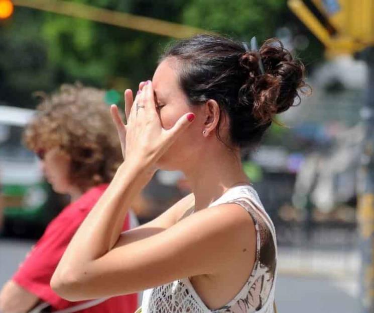 Recomiendan ante calor tomar mínimo 2 litros de agua Recomiendan ante calor tomar mínimo 2 litros de agua