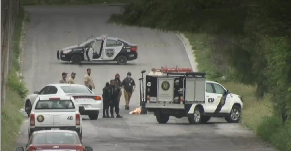 Encuentran cuerpos calcinados en auto incendiado en Apodaca Encuentran cuerpos calcinados en auto incendiado en Apodaca