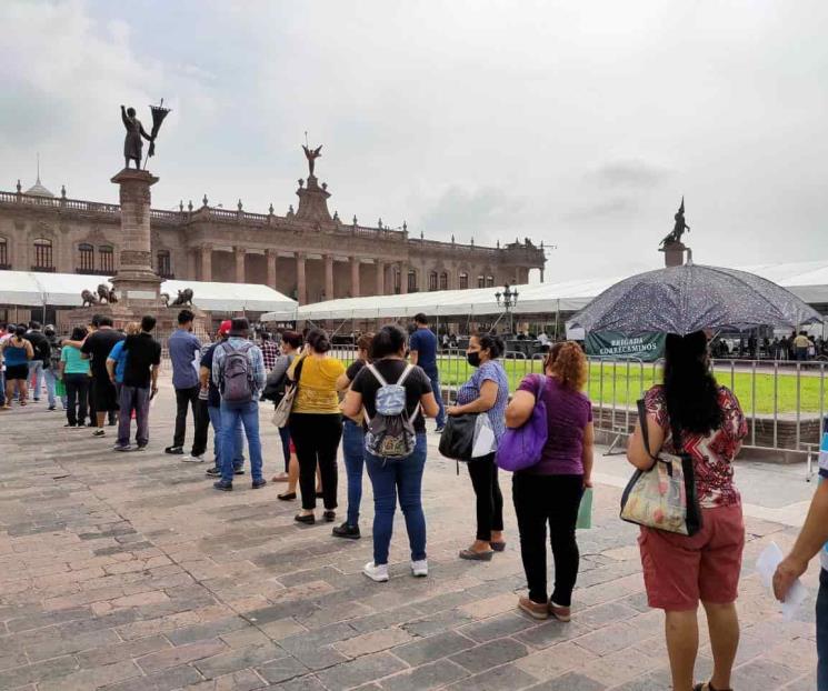 Reactivarán mañana vacunación de 40 y más en Monterrey Reactivarán mañana vacunación de 40 y más en Monterrey
