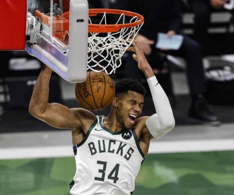 Ganan Bucks juego tres y tienen chance con Nets Ganan Bucks juego tres y tienen chance con Nets