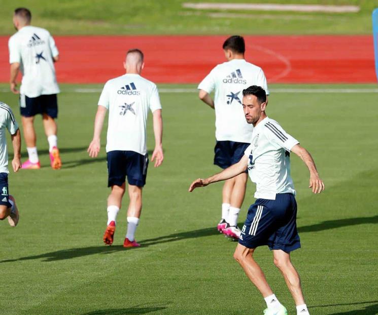 Previo a iniciar la EURO, se vacuna Selección Española Previo a iniciar la EURO, se vacuna Selección Española