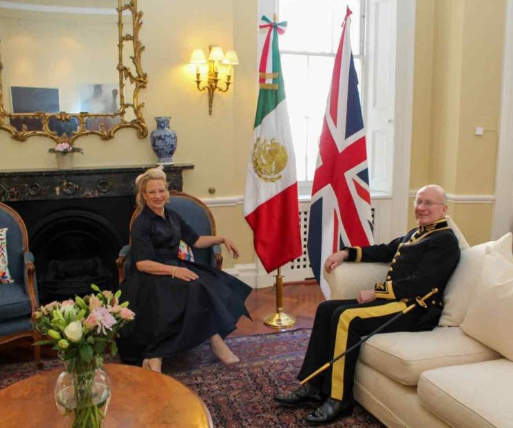 Exsecretaria de AMLO presume ser embajadora ante Reino Unido Exsecretaria de AMLO presume ser embajadora ante Reino Unido