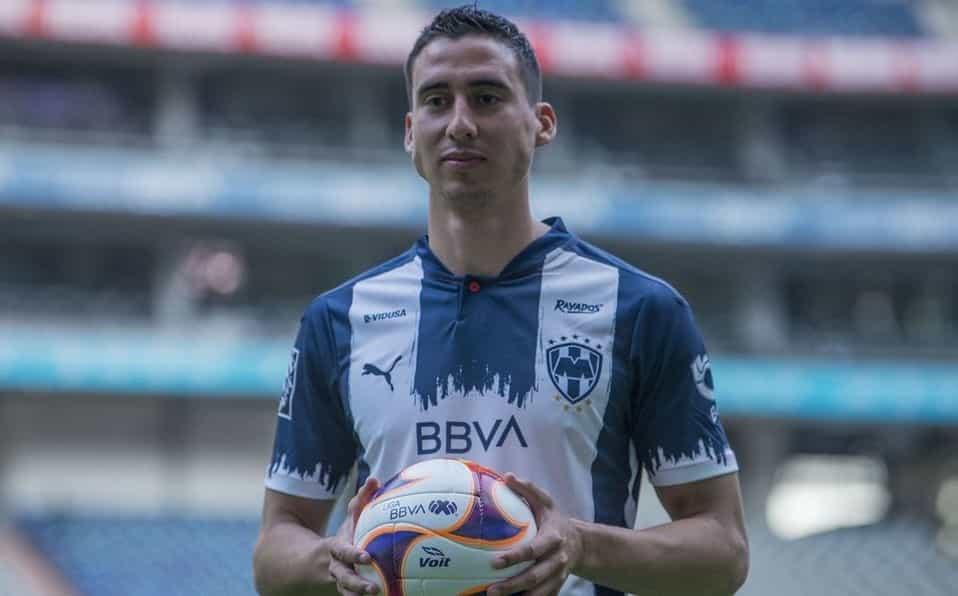 Se iría Adrián Mora de Rayados Se iría Adrián Mora de Rayados