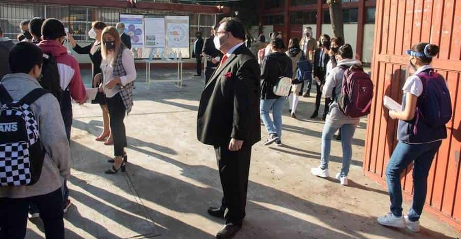 Rastrean de 7 a 10 contagios en escuelas de CDMX Rastrean de 7 a 10 contagios en escuelas de CDMX