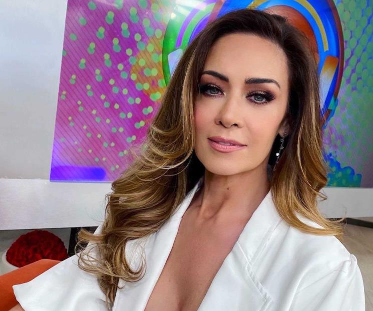 Anette Michel debuta como conductora de Hoy Anette Michel debuta como conductora de Hoy