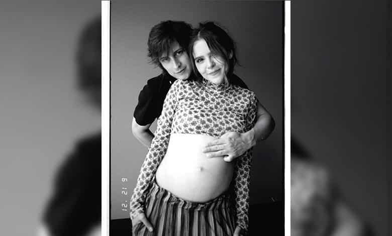 Embarazo de Yuya desata debate entre providas y feministas Embarazo de Yuya desata debate entre providas y feministas