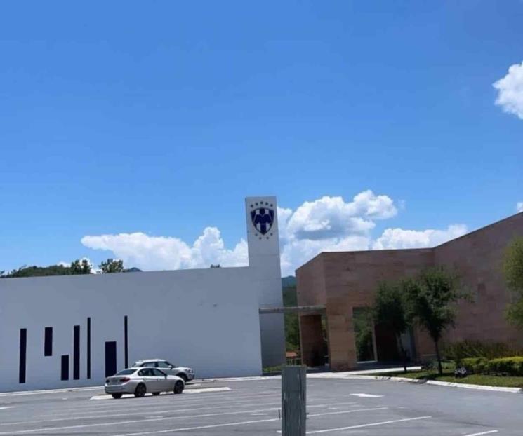 Llega Hugo temprano a El Barrial... ¿A despedirse? Llega Hugo temprano a El Barrial... ¿A despedirse?