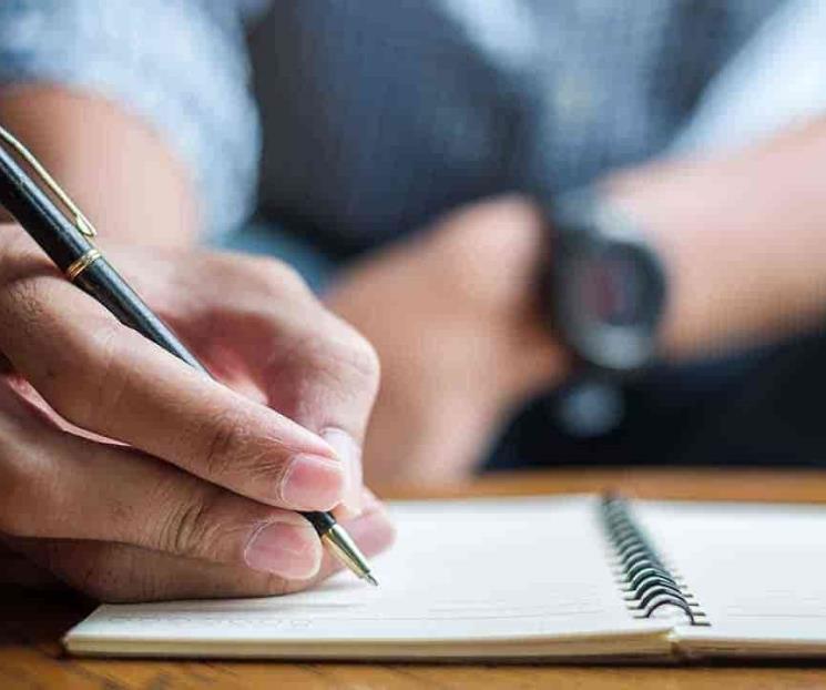 Facebook quiere aprender a escribir como tú Facebook quiere aprender a escribir como tú