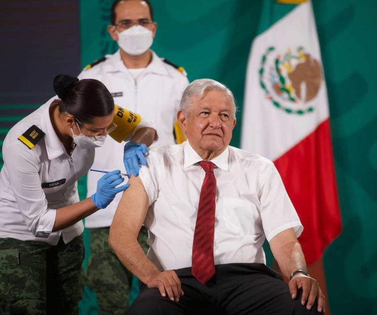 AMLO recibe segunda dosis de la vacuna contra Covid-19 AMLO recibe segunda dosis de la vacuna contra Covid-19