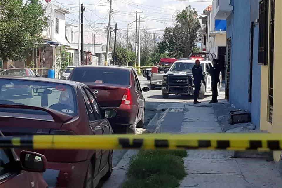 Un hombre sin vida y otro mal herido, fue el saldo que dejó el ataque de hombres armados, en una vulcanizadora