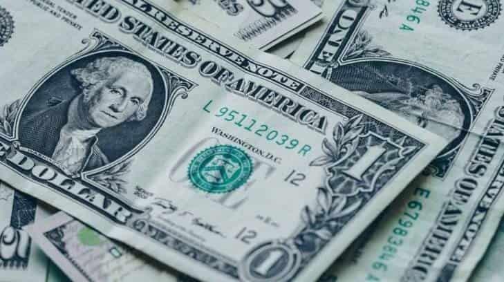 Dólar cierra en 20.39 pesos, su precio más caro desde marzo Dólar cierra en 20.39 pesos, su precio más caro desde marzo
