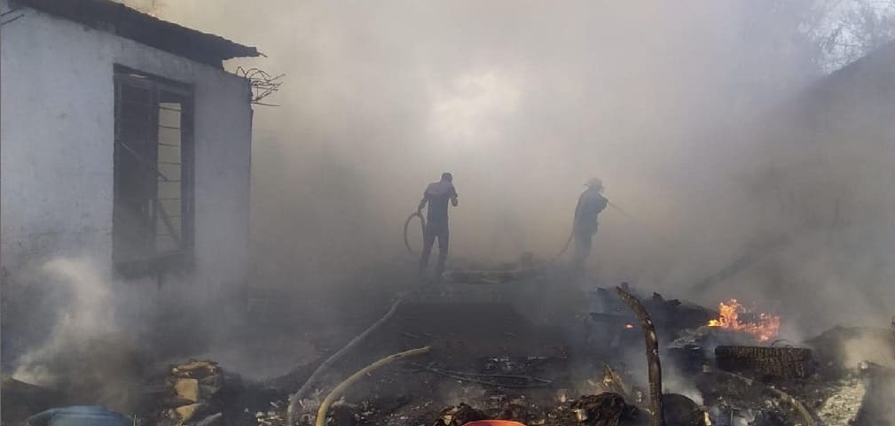 Reportarse el incendio de un predio baldío ubicado a espaldas de las instalaciones de Fuerza Civil.