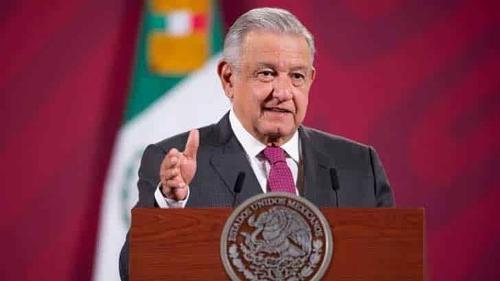 En 2024 me desaparezco, no estaré en redes: AMLO En 2024 me desaparezco, no estaré en redes: AMLO