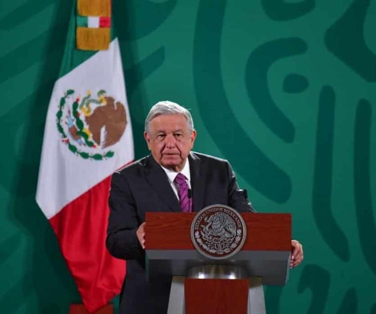 Congreso era un tianguis donde se comerciaba de todo: AMLO Congreso era un tianguis donde se comerciaba de todo: AMLO