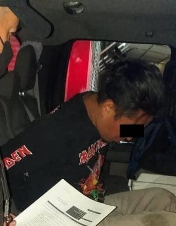 Cae con envoltorios de droga Cae con envoltorios de droga