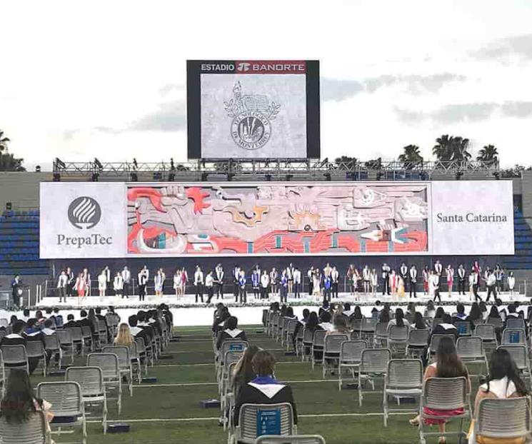 Vuelven las graduaciones presenciales en prepas del Tec Vuelven las graduaciones presenciales en prepas del Tec