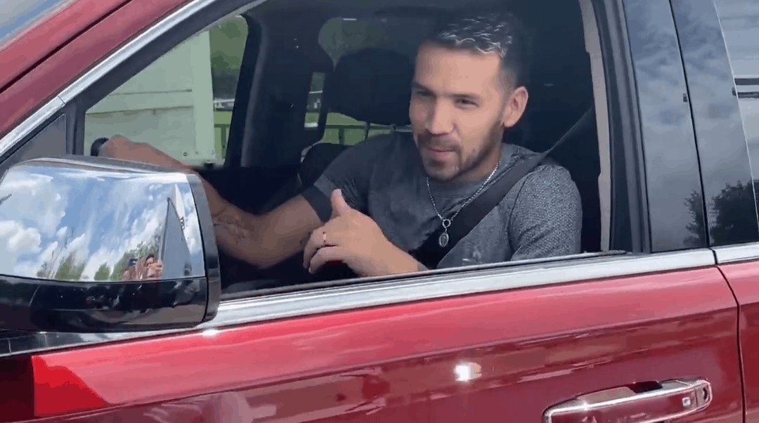 Feliz Celso de renovar con Rayados