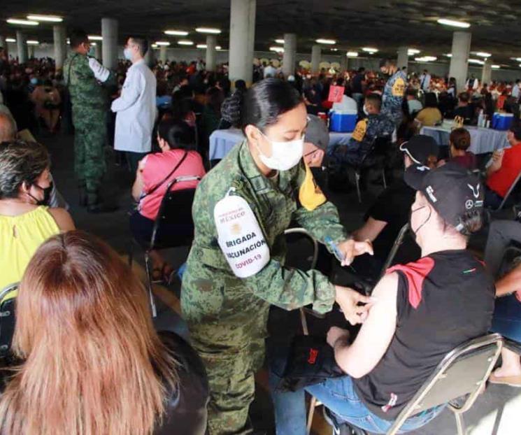 Aplica Santa Catarina 15 mil vacunas Aplica Santa Catarina 15 mil vacunas