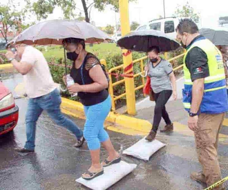 Mantienen Escobedo y SC vacunación pese a tormenta Mantienen Escobedo y SC vacunación pese a tormenta