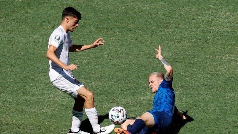 Avanzan España y Suecia a Octavos de Final