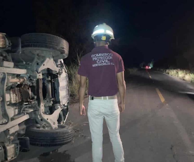 Vuelca camioneta en General Terán Vuelca camioneta en General Terán