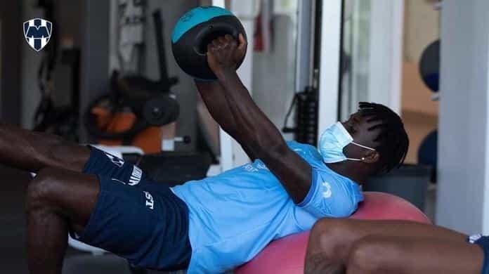 Sigue Aké Loba entrenando en El Barrial Sigue Aké Loba entrenando en El Barrial