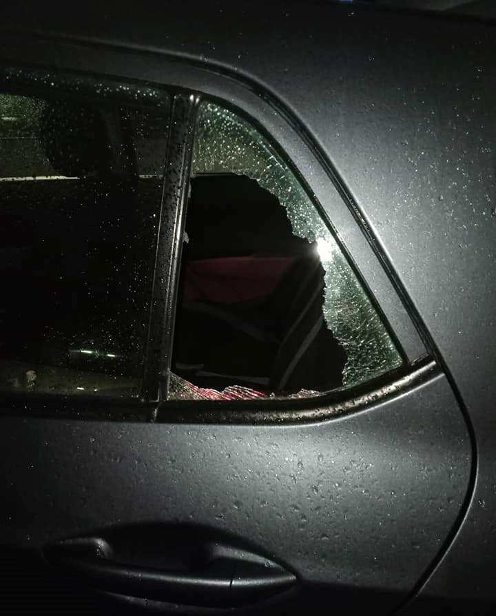 Cristalean vehículos en centro comercial Cristalean vehículos en centro comercial