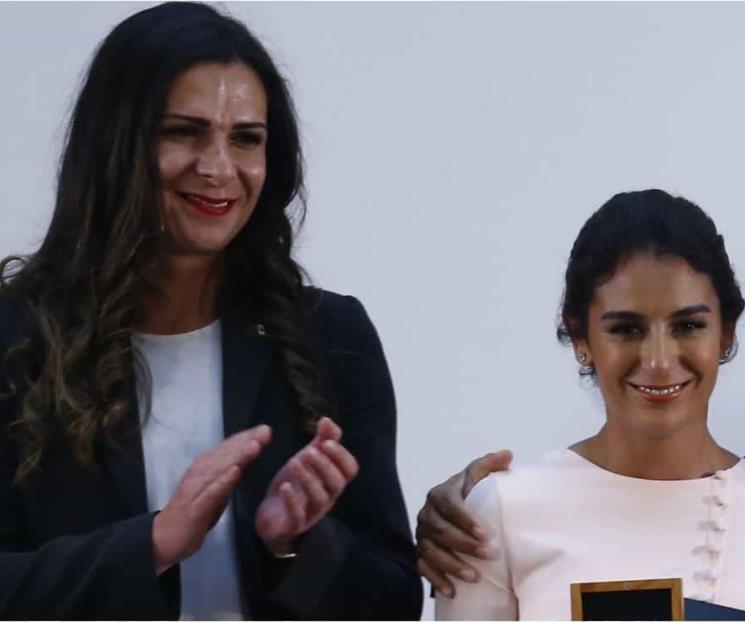 La respuesta irónica de Ana Guevara a Paola Espinosa La respuesta irónica de Ana Guevara a Paola Espinosa