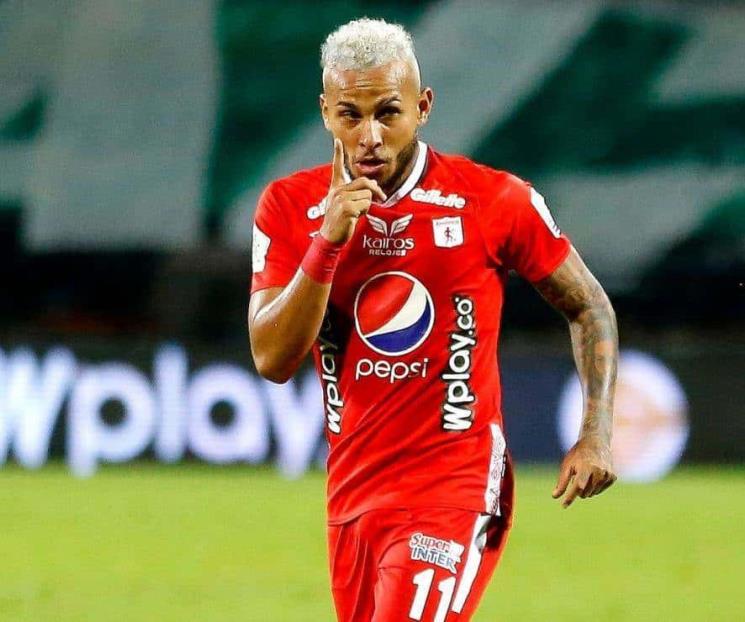 Colombiano Vergara, casi rayado Colombiano Vergara, casi rayado