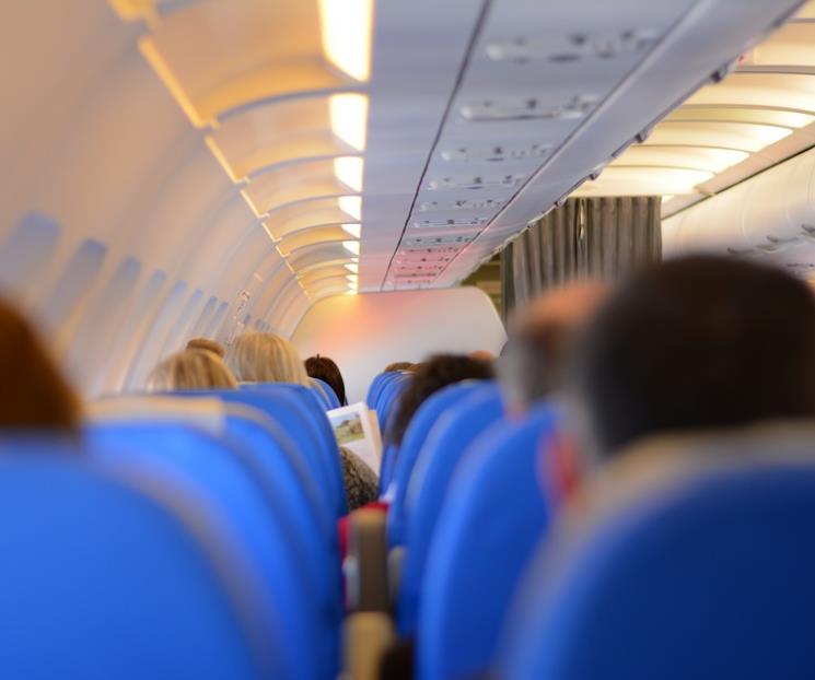 Viajeros de negocios confían en aerolíneas Viajeros de negocios confían en aerolíneas