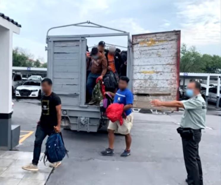 Rescatan a indocumentados en Apodaca Rescatan a indocumentados en Apodaca