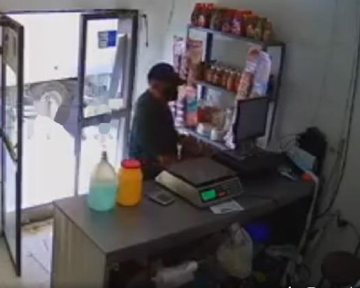 Buscan a ladrón que roba donativos Buscan a ladrón que roba donativos
