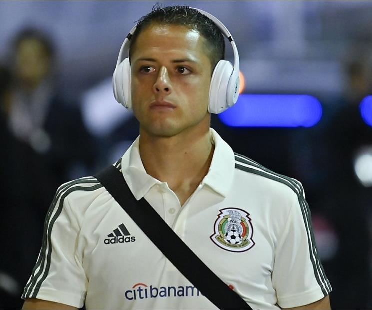 Da Chicharito apoyo a Funes Mori Da Chicharito apoyo a Funes Mori