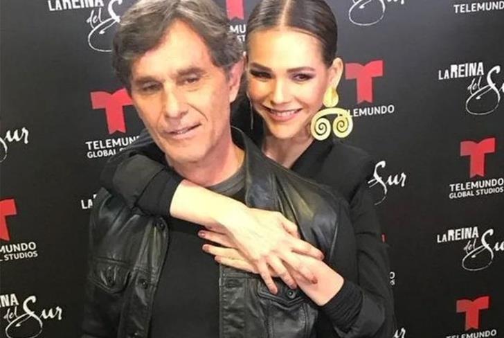 Kika Edgar y Humberto Zurita comparten romántica cena Kika Edgar y Humberto Zurita comparten romántica cena