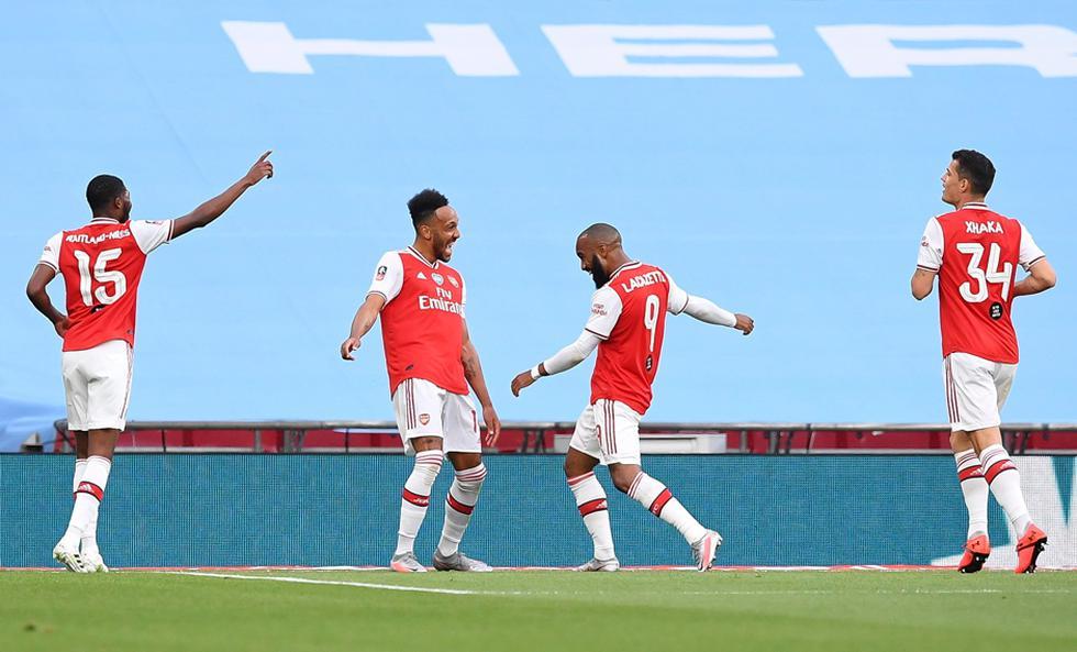 Habría varias salidas en el Arsenal Habría varias salidas en el Arsenal