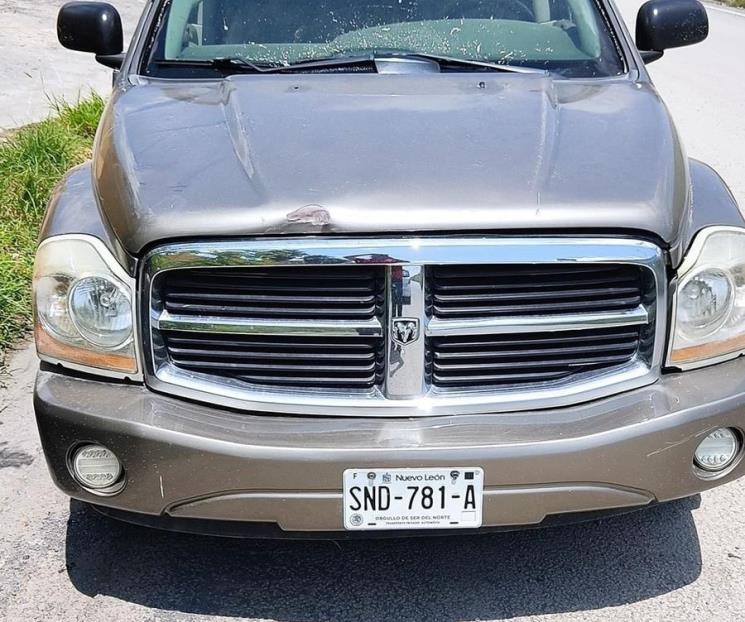 Localizan camioneta robada Localizan camioneta robada