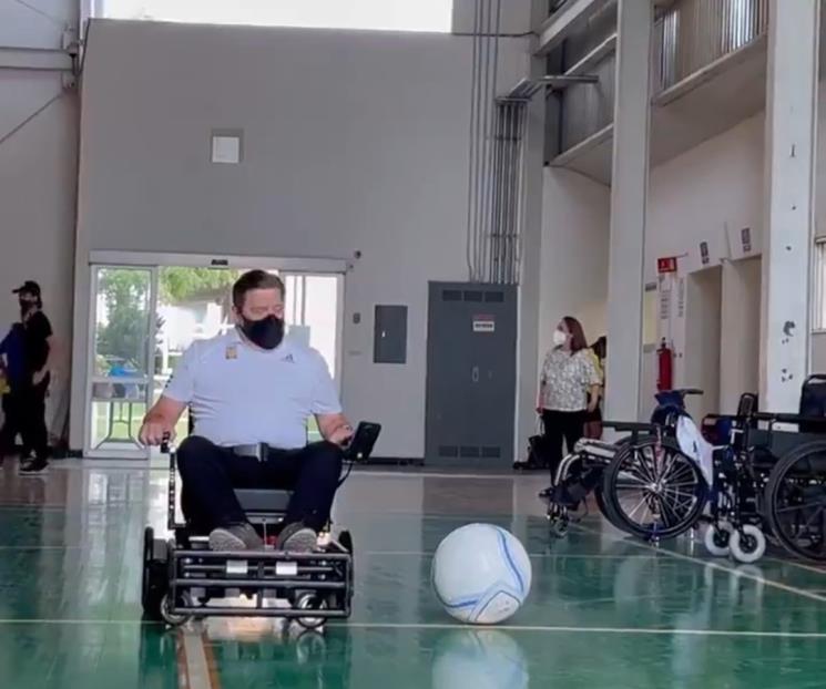 Conviven Miguel y Culebro con Powerchair Conviven Miguel y Culebro con Powerchair