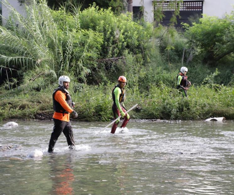 Reanudan búsqueda de mujer en Río La Silla. Reanudan búsqueda de mujer en Río La Silla.