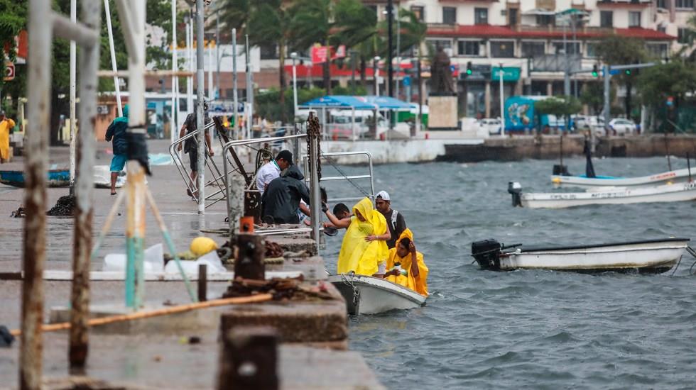 Daña Enrique unas 207 casas en Guerrero Daña Enrique unas 207 casas en Guerrero
