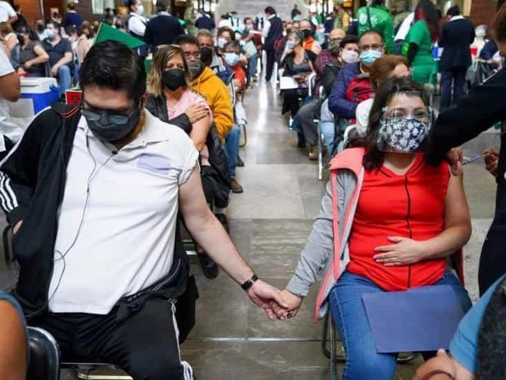 México acumula 232 mil 803 muertes por Covid-19 México acumula 232 mil 803 muertes por Covid-19